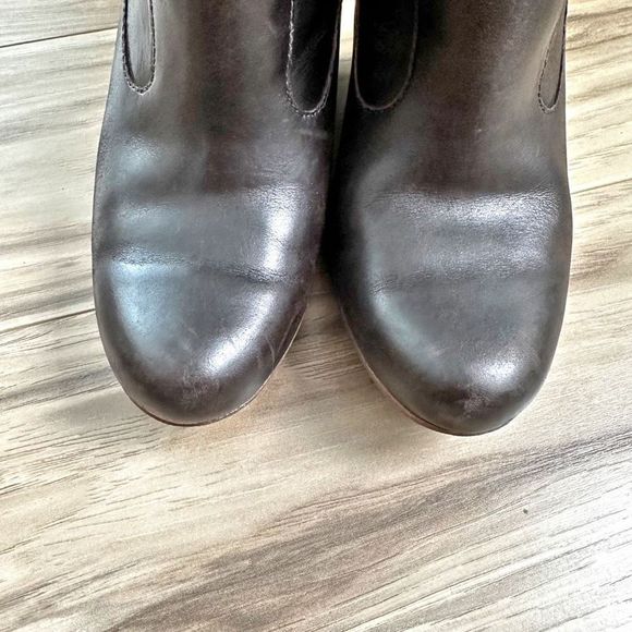 UGG | Meredith Wedge Heel Leather Booties Ankle Boots Brown | Size 7 - Picture 4 of 12